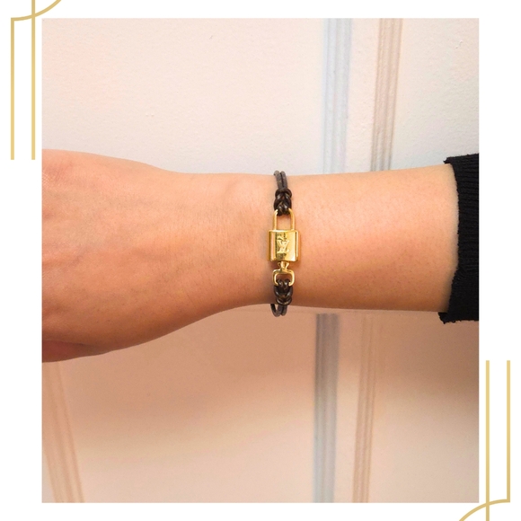 LOUIS VUITTON Padlock Bracelet - Picture 5 of 6